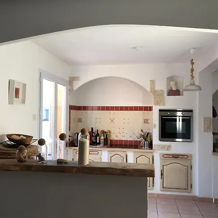 Дом отдыха Provencale Avec Piscine A 5 Minutes Plage *